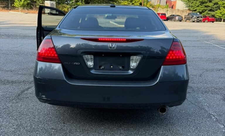 
								2006 Honda Accord full									