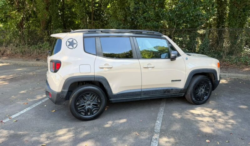 
								2017 Jeep Renegade full									