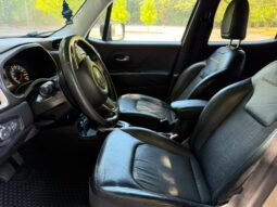 
										2017 Jeep Renegade full									