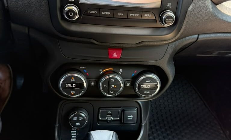 
								2017 Jeep Renegade full									
