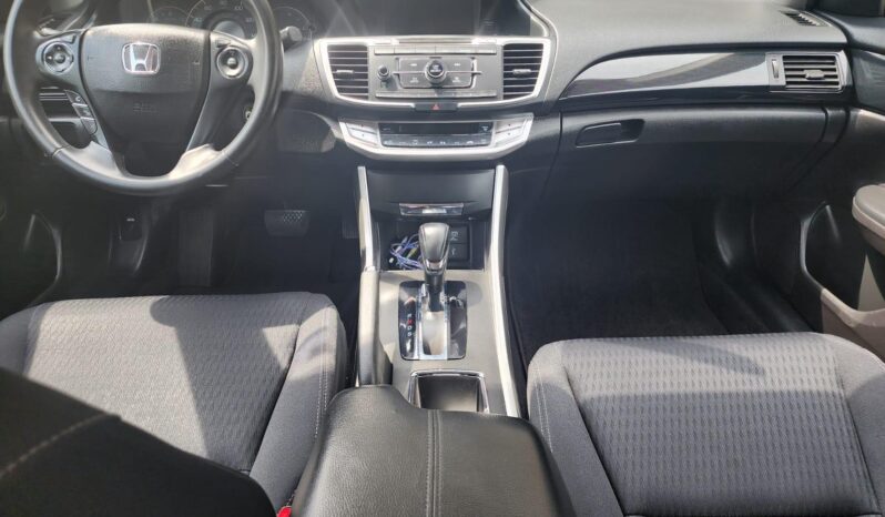 
								2015 Honda Accord full									