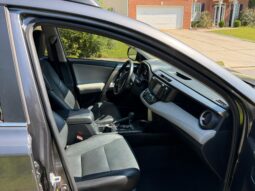 
										2018 Toyota RAV4 XLE full									