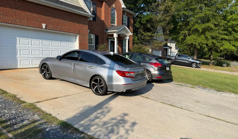 
								2020 Honda Accord full									