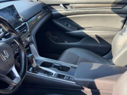 
										2020 Honda Accord full									