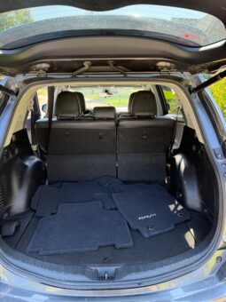 
										2018 Toyota RAV4 XLE full									