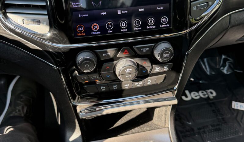 
								2019 Jeep Grand Cherokee full									