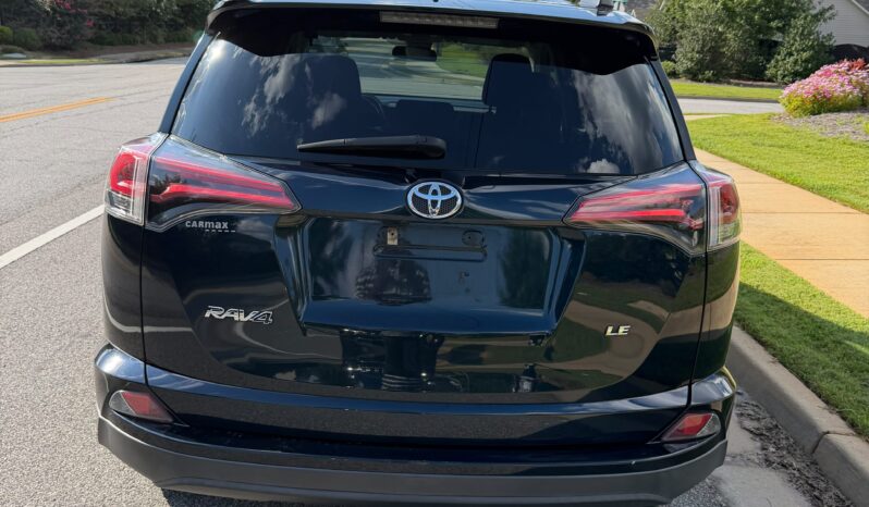 
								2018 Toyota Rav4 full									