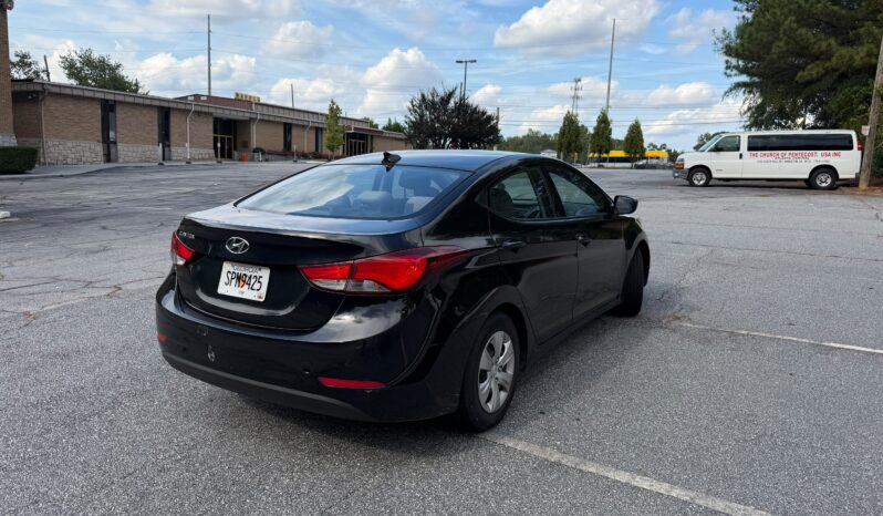
								2016 Hyundai Elantra full									