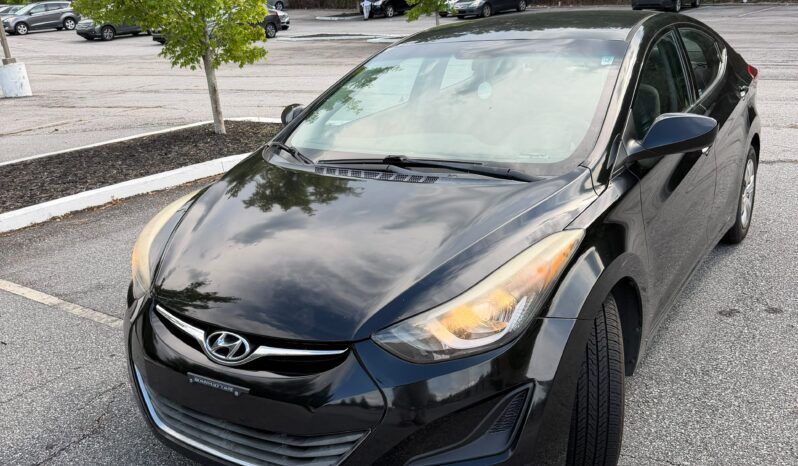 
								2016 Hyundai Elantra full									