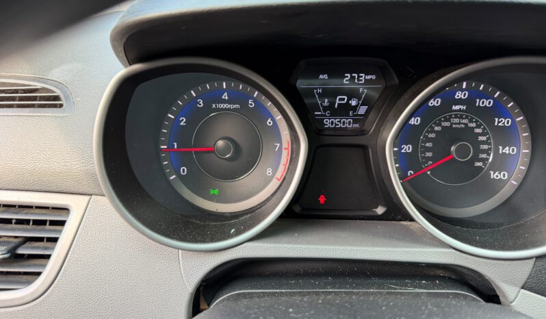
								2016 Hyundai Elantra full									