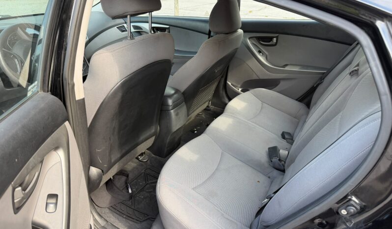 
								2016 Hyundai Elantra full									