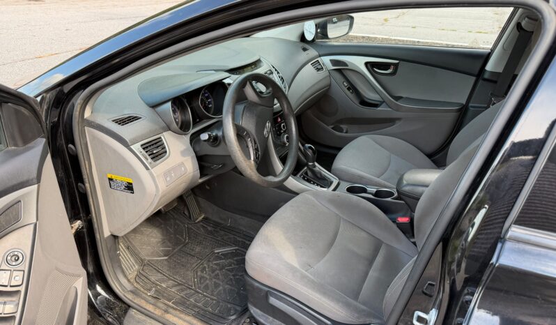 
								2016 Hyundai Elantra full									