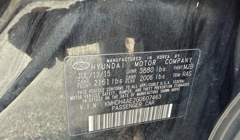 
								2016 Hyundai Elantra full									