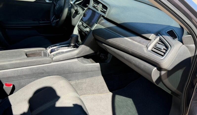 
								2016 Honda Civic full									