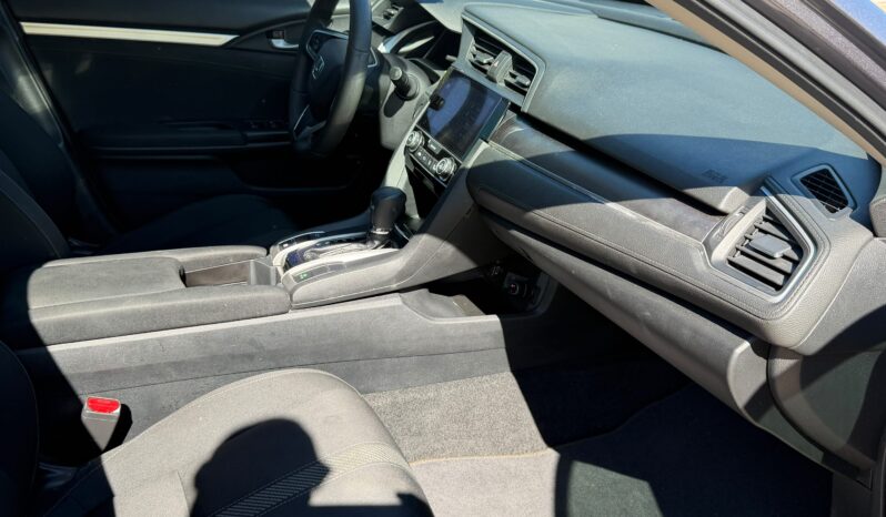 
								2016 Honda Civic full									