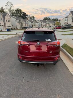 
										2018 Toyota RAV4 full									