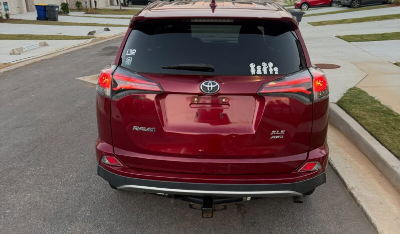 
								2018 Toyota RAV4 full									