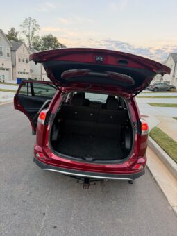 
										2018 Toyota RAV4 full									