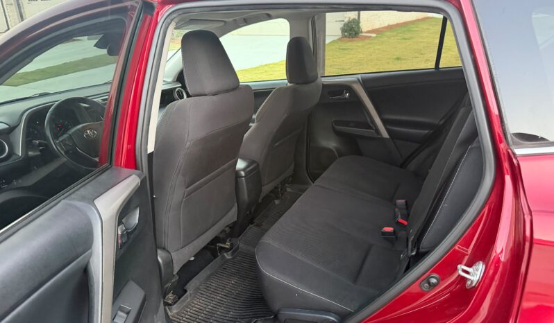
								2018 Toyota RAV4 full									