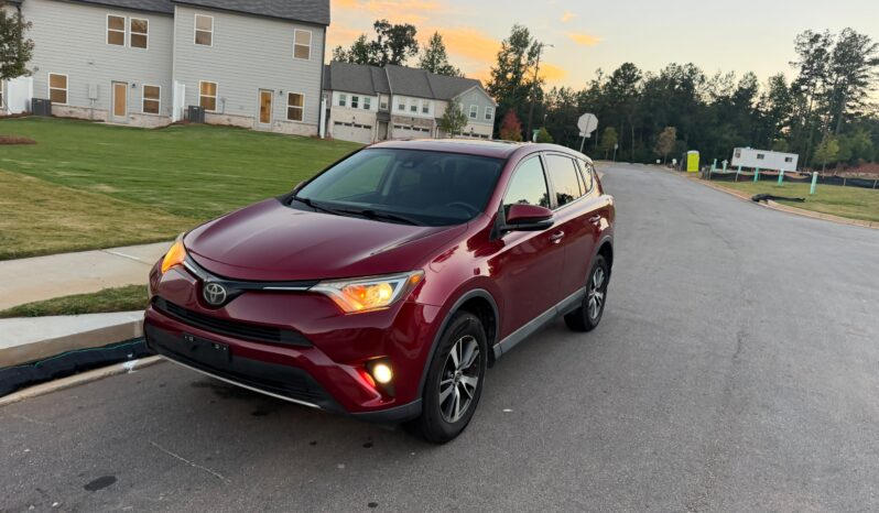 
								2018 Toyota RAV4 full									