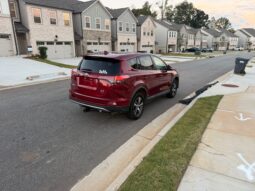 
										2018 Toyota RAV4 full									