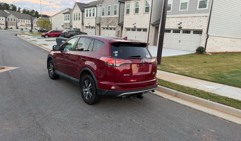
								2018 Toyota RAV4 full									