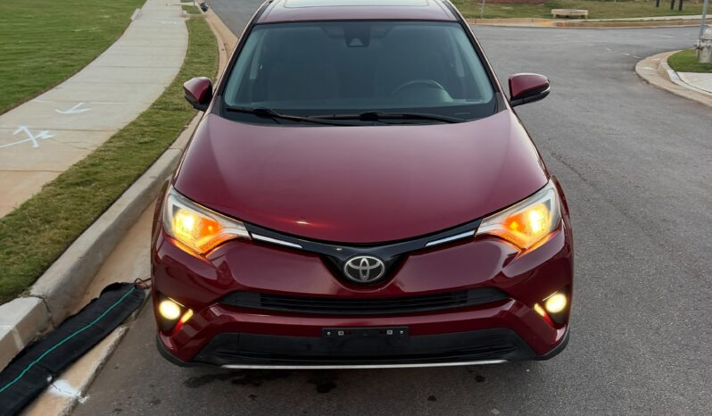 
								2018 Toyota RAV4 full									