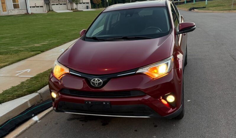 
								2018 Toyota RAV4 full									