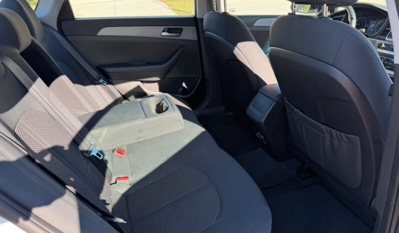 
								2019 Hyundai Sonata SE full									