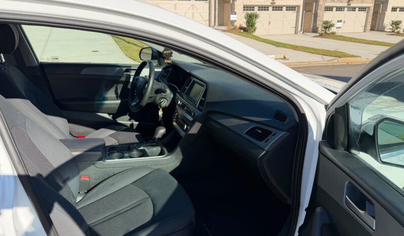 
								2019 Hyundai Sonata SE full									