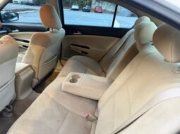 
										2011 Honda Accord full									