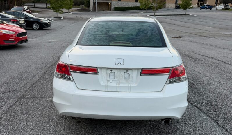 
								2011 Honda Accord full									