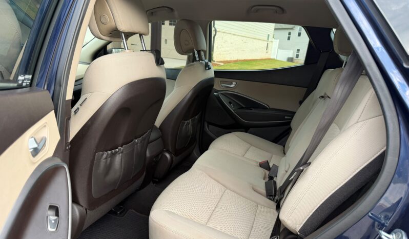 
								2017 Hyundai Santa Fe Sports full									