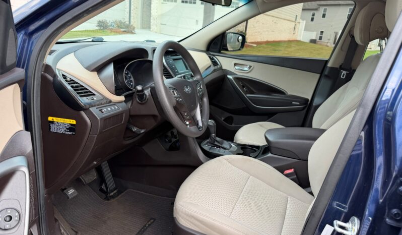 
								2017 Hyundai Santa Fe Sports full									