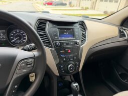 
										2017 Hyundai Santa Fe Sports full									