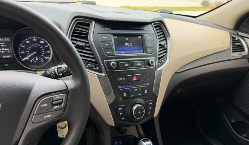 
								2017 Hyundai Santa Fe Sports full									