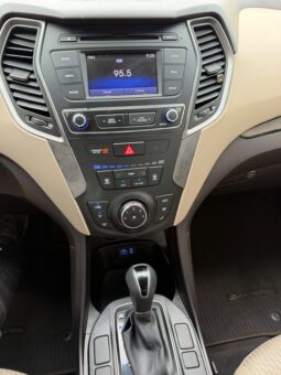
										2017 Hyundai Santa Fe Sports full									