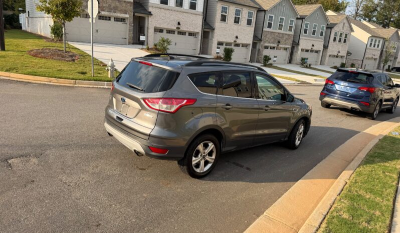 
								2014 Ford Escape SE full									