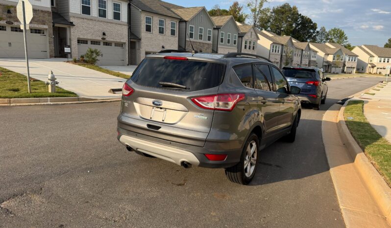 
								2014 Ford Escape SE full									