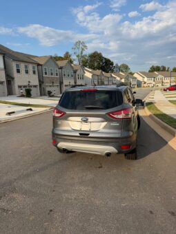 
										2014 Ford Escape SE full									