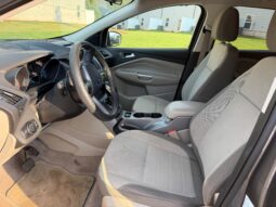 
										2014 Ford Escape SE full									