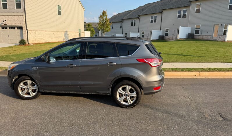 
								2014 Ford Escape SE full									