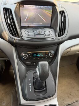 
										2014 Ford Escape SE full									