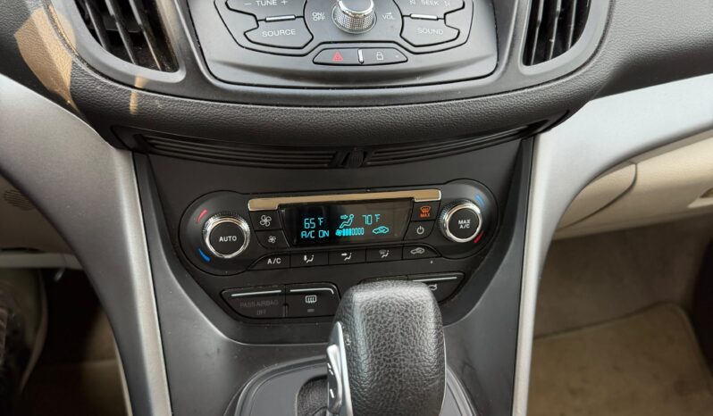 
								2014 Ford Escape SE full									